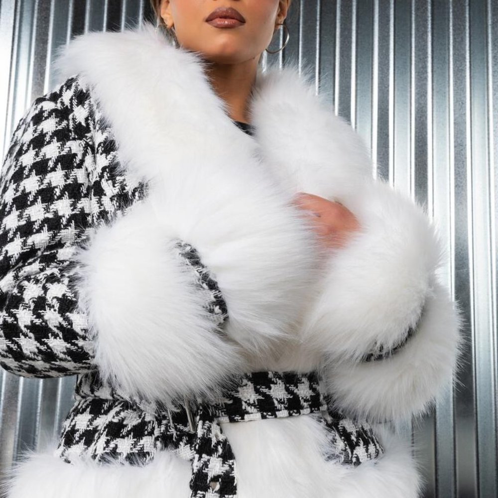 Checker Fur Coat -> Checker Fur Coat -> Checker Fur Coat -> Checker Fur Coat - Picture 7 of 12